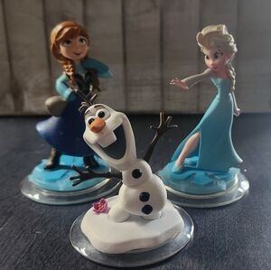 Disney Infinity Frozen Character Trio in Blue and White